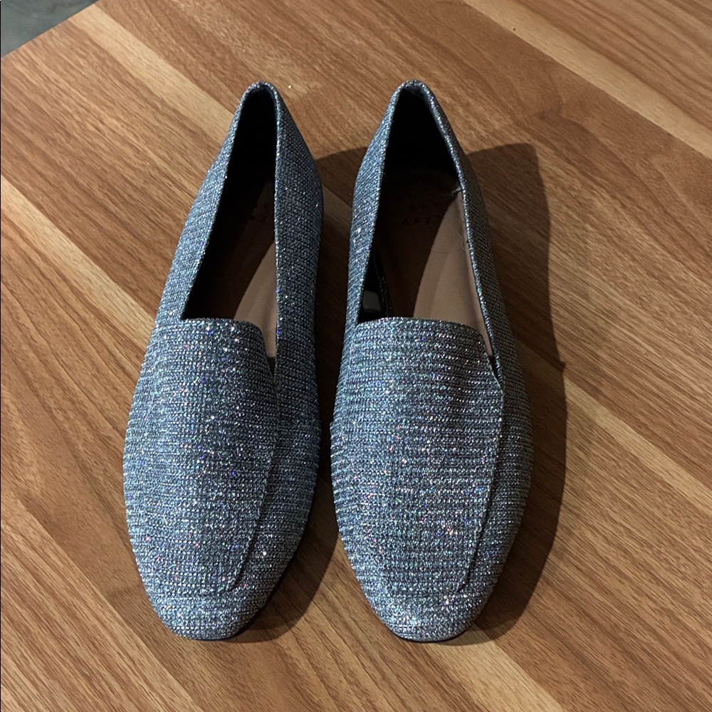 Glitter Loafers for Women Size 7.5 US Silver Holiday Shoes NEW without Tag Flats